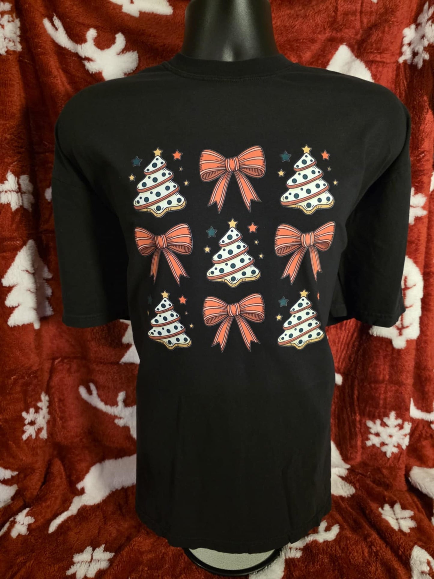 Tree/Bow Tee